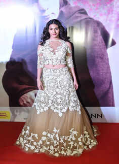 Amyra Dastur the stunner