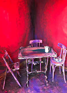 Chanel Arif&rsquo;s optical illusion artwork