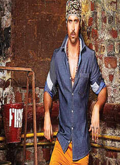 Who will romance Hrithik!