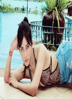 Polish model Angela apologies to Hrithik for calling him &lsquo;Friend&rsquo;