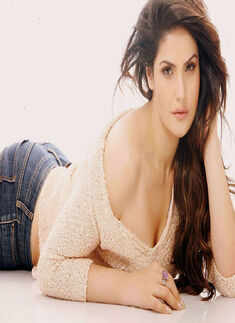 Zareen Khan watches horror film every night!