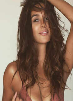 Cute Shibani Dandekar