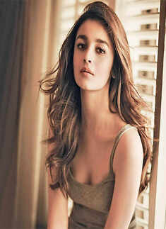 Alia Bhatt finds place in Forbes Under 30 Asia list