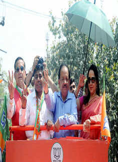 Harsh Vardhan and Hema Malini