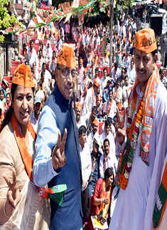 Delhi Municipal Polls: BJP leading in 145 wards