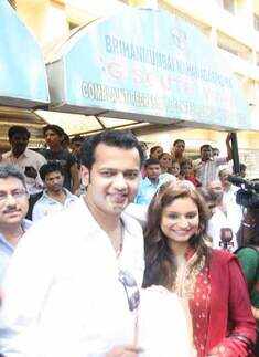 Rahul gets marriage certificate