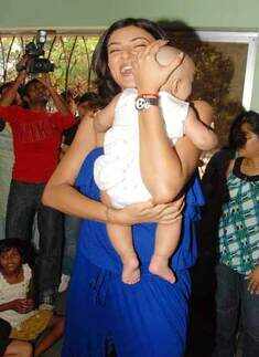 Sush: Mom once again!