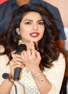 Priyanka Chopra to promote Baywatch in India