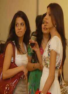 Tarun Jung's art exhibition