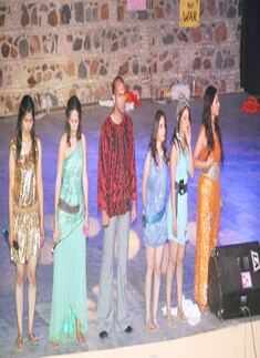 Hair, Crest Experience 