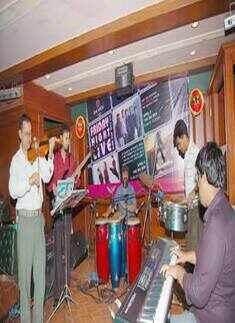 Band 'Los Amigos' perform