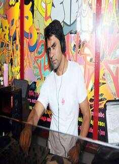 DJ Praveen