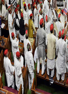 Opposition MLAs protest against the UP government