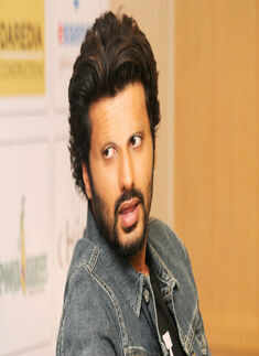 The celebs we love, without eyebrows