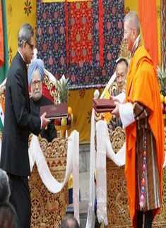 India, Bhutan sign hydro project