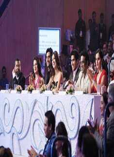 Chetan Bhagat, Ritu Beri, Kunal Kapoor, Shilpa Shetty, Vijendra Singh, Anurag Basu and Sania Mirza