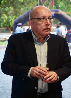 Diplomats attend a get together