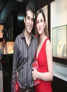 Opening: 'Mehrasons AKM'