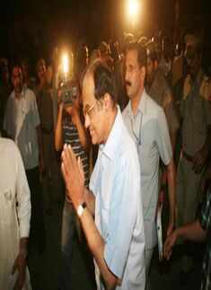 Chidambaram visits JNU