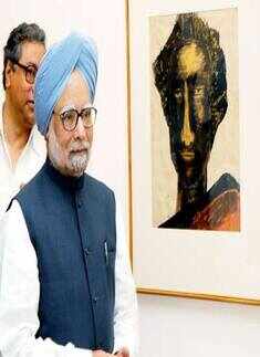 PM at an art show