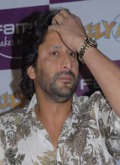 BMC demolishes actor Arshad Warsi's Versova bungalow