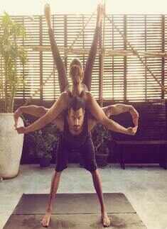 Bipasha Basu, Karan Singh Grover turn &lsquo;yogi monkeys&rsquo;