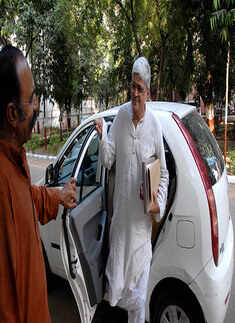 Gopalkrishna Gandhi has all ingredients to be a Vice President