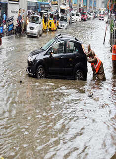 Heavy downpour disrupts normal life in several parts across India