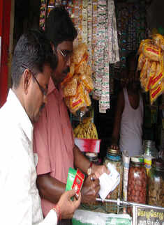 Delhi Government asked Philip Morris to remove cigarette ads