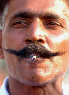 Delhi Government asked Philip Morris to remove cigarette ads