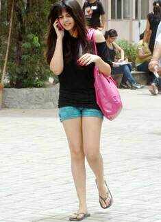 Shaking off school ribbon