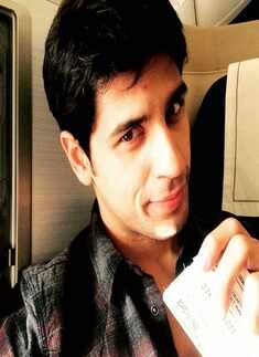 Sidharth Malhotra is &lsquo;very much single&rsquo;