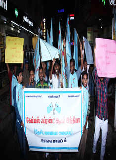 Police arrest protesters after NEET crusader Anitha commits suicide