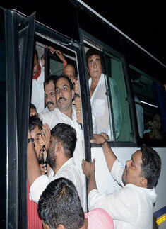 Raj Babbar and other leaders being detained