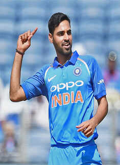 Bhuvneshwar Kumar celebrates the wicket of Martin Guptill
