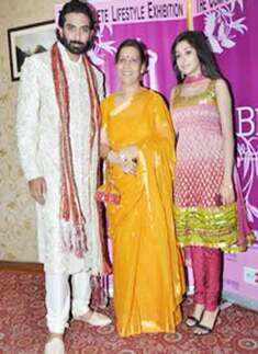 Bride 'N' Groom exhibition