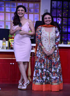 Ragini Khanna, Kamini Khanna