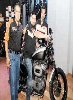 Inauguration: Harley's 1st dealership