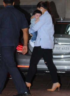 Taimur Ali Khan Pataudi and Kareena Kapoor Khan