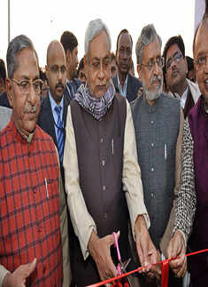 Nitish Kumar inaugurates overbridge
