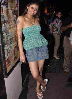 Jonqui's live at Smoke House