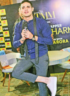 Priyank Sharma visits Delhi