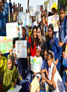 Sushmita Sen celebrates Republic Day with children