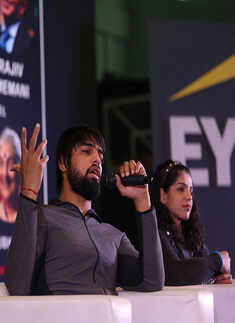 Sakshi, Satyavrat attend SRCC Business Conclave