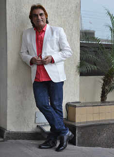 Ali Khan visits Kanpur