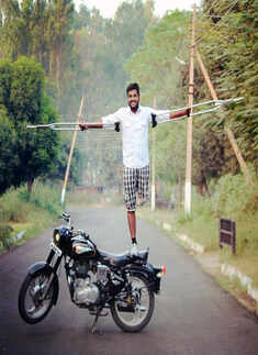 This boy lost one leg in a train accident but didn't lose hope & lives life like a winner...