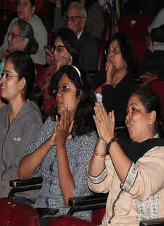 Mile Sur Mera Tumhara