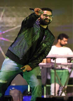 Photos of Siddharth Mahadevan at Miranda House