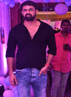 Home Minister throws grand b&rsquo;day party for grandkids