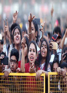 Mankirt Aulakh performs at Hans Raj College